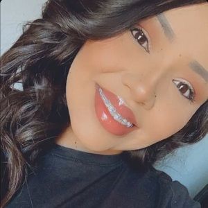 Meet your Posher, Alysha